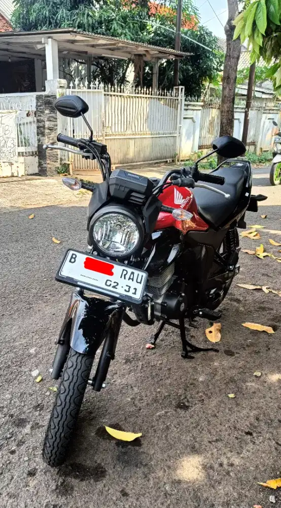 (Dijual Cepat) Honda CB150 Verza CW Bold Red