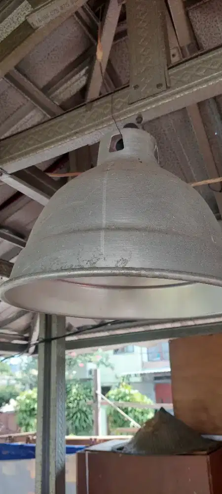 Kap lampu buat cafe