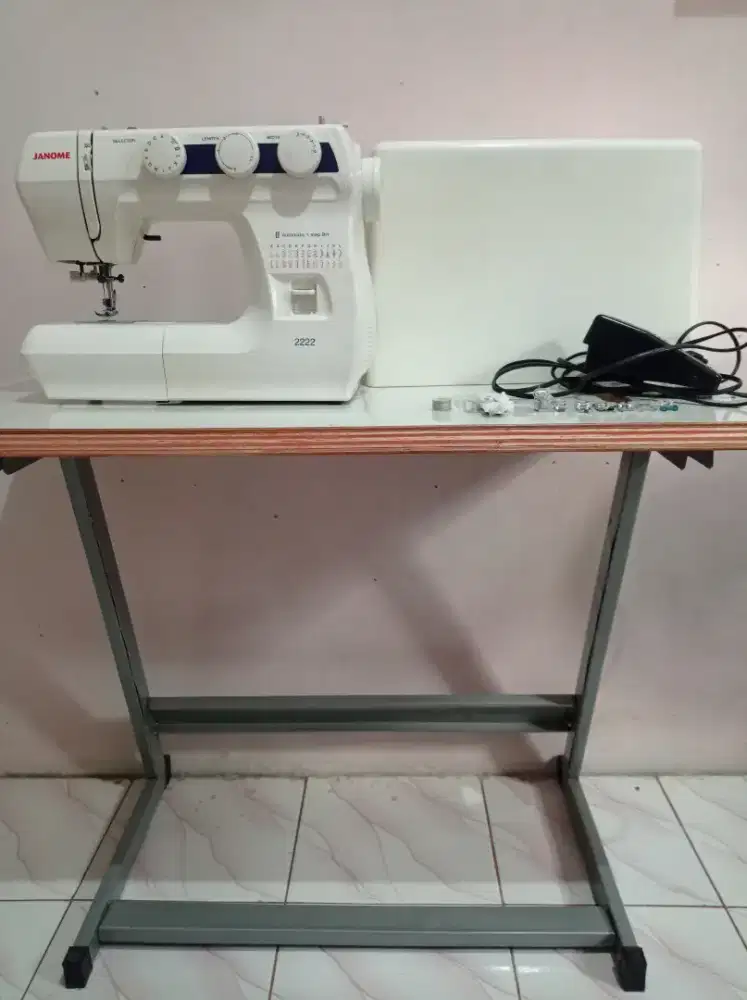 Mesin jahit janome 2222 portable