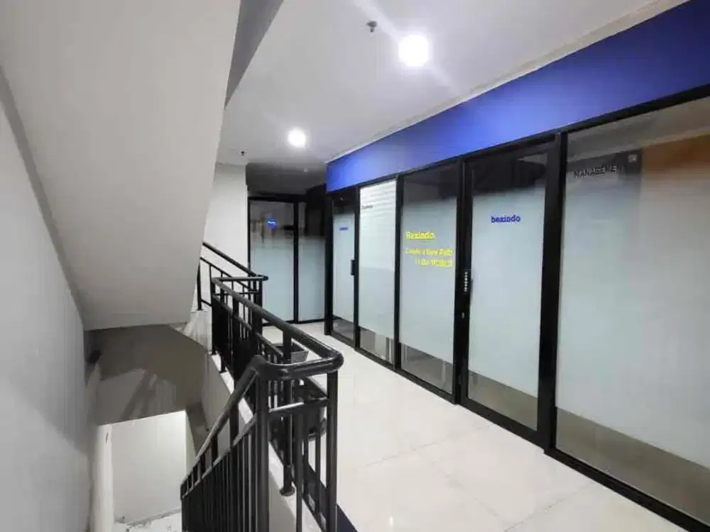 Disewakan Tempat Usaha / Ruang Usaha / kantor Di Apartemen Gading Mediterania Residences kelapa gading
