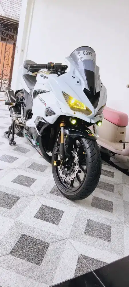 Di jual ninja kesayangan modif zx 250 ganteng mulus