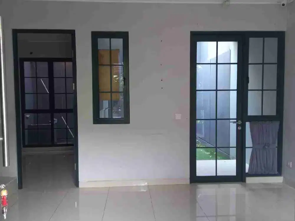 Disewa Cepat Rumah Rapi 2 Lantai di Cluster Pinewood Banjar Wijaya