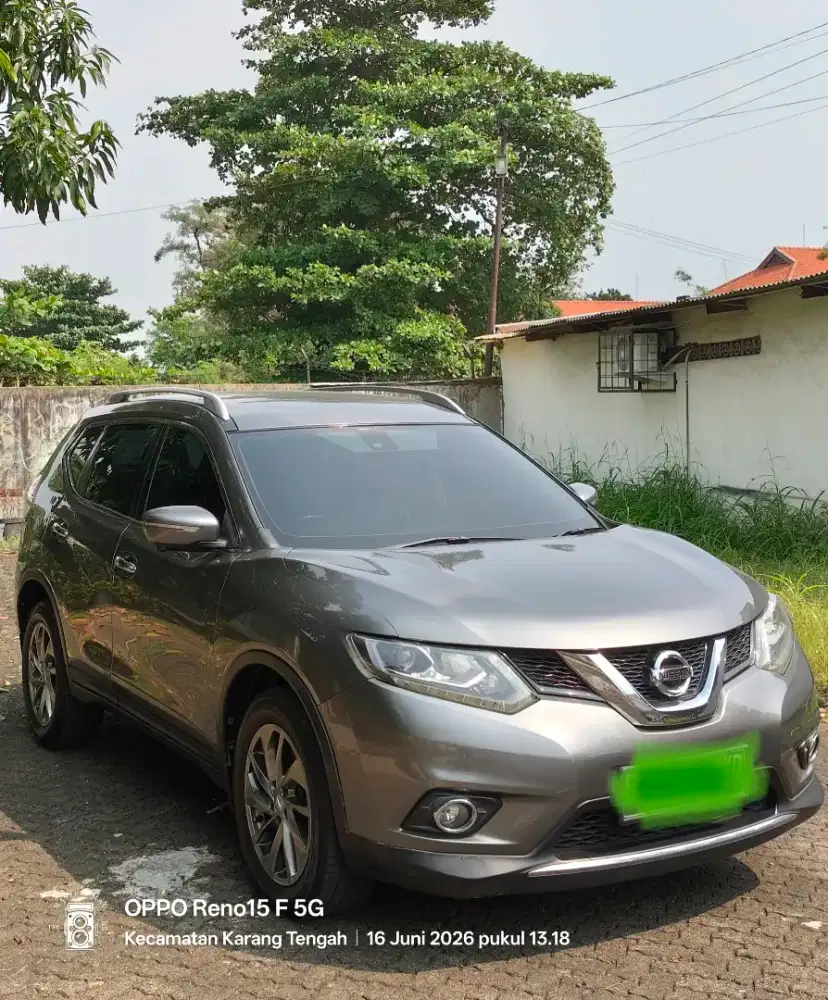 NISSAN X-TRAIL 2.5 AT 2015