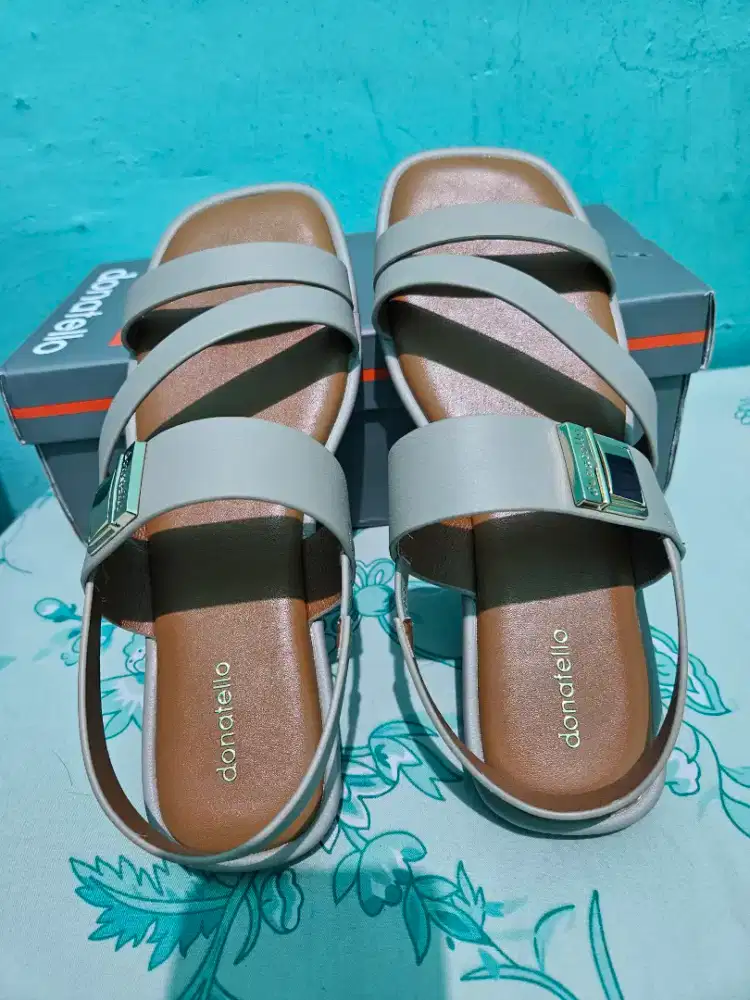 Sepatu Sendal Wanita Modern
