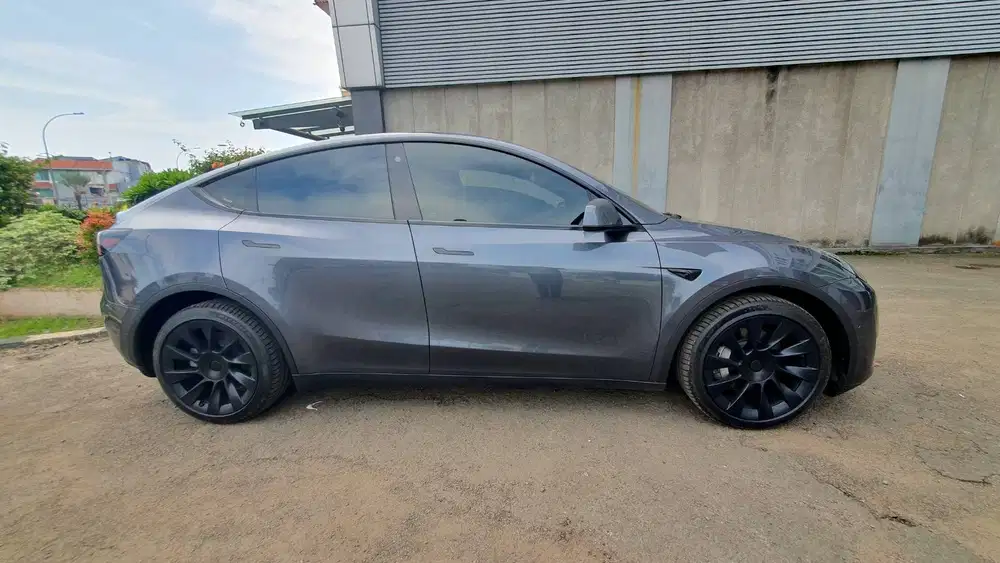 [ KM 700 AN PERAK ] Tesla Model Y Long Range AWD Dual Motor 2022/2023