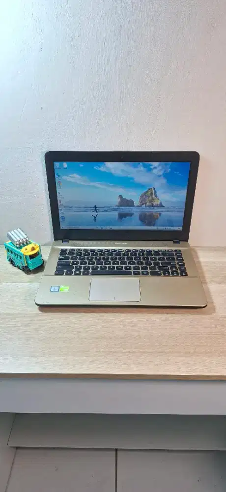 LAPTOP ASUS X441U CORE I3 GEN 6 NVDIA RAM 4 SSD 120