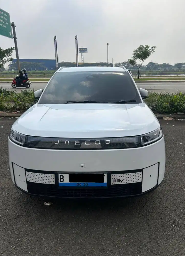 Jaecoo J5 EV Premium 2026 Putih 7.100 KM Mulus Like New