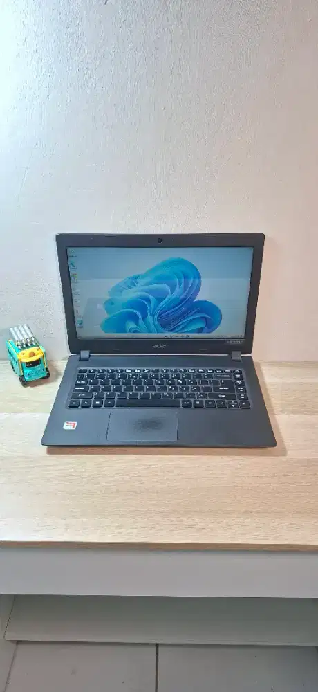 LAPTOP ACER ASPIRE A3 AMD A4 RAM 4 SSD 256