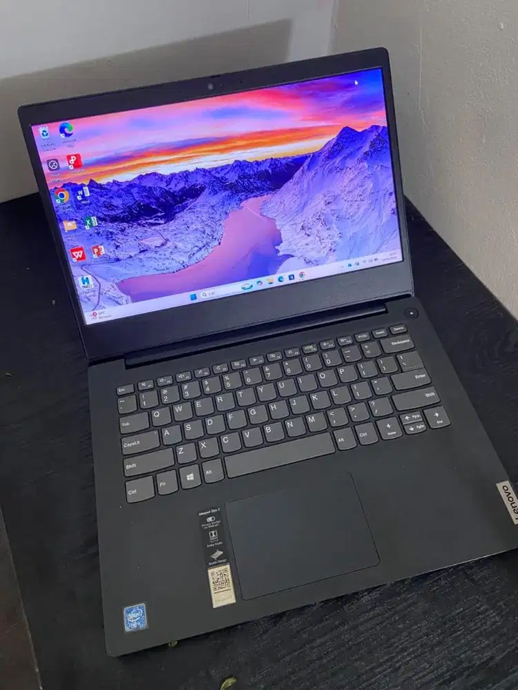 Lenovo Ideapad slim 3 Intel celeron N4020 Ram 4 Gb SSD 512GB mulus