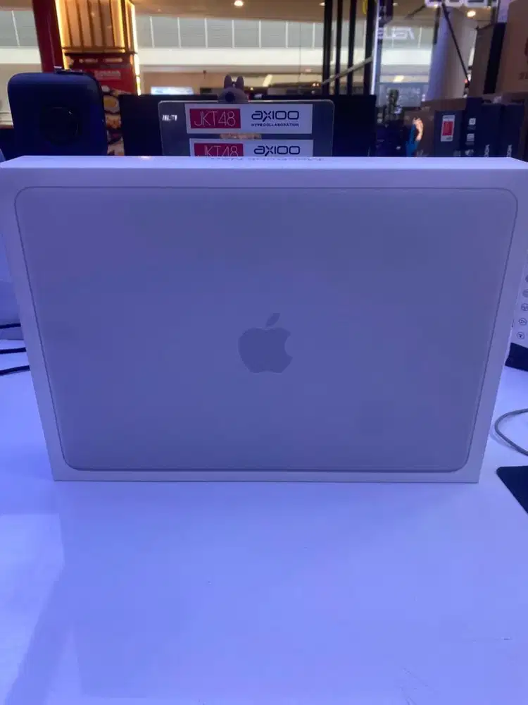 MACBOOK NEO, 13 inch RAM 8/512GB