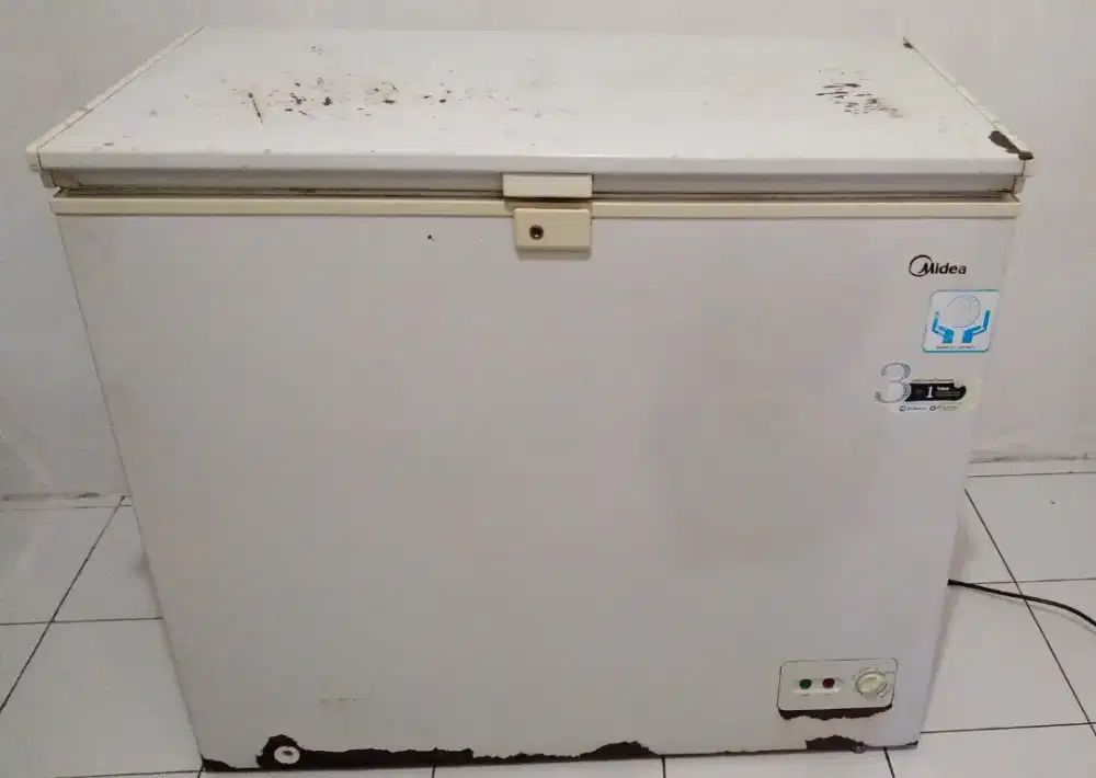 Freezer midea 200 liter
