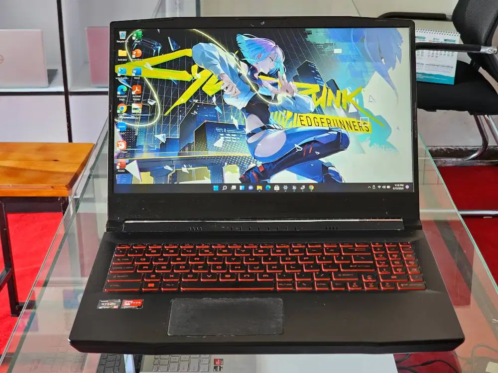 MSI Bravo 15 B5DD AMD Ryzen 5 5600H Ram 16 GB SSD 512 GB AMD Radeon RX