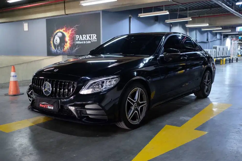 2019 Mercedes Benz C300 AMG Line AT tdp 10jt