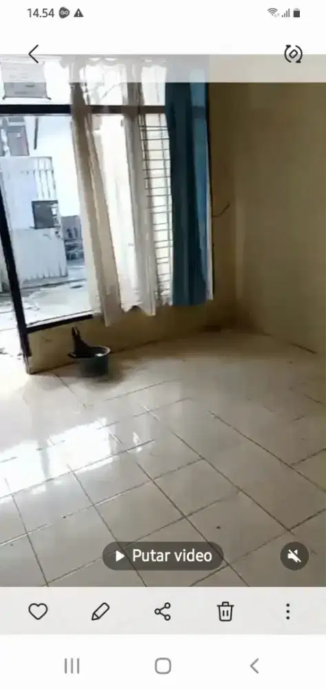 Permisi barangkali ada yg minat ngontrak