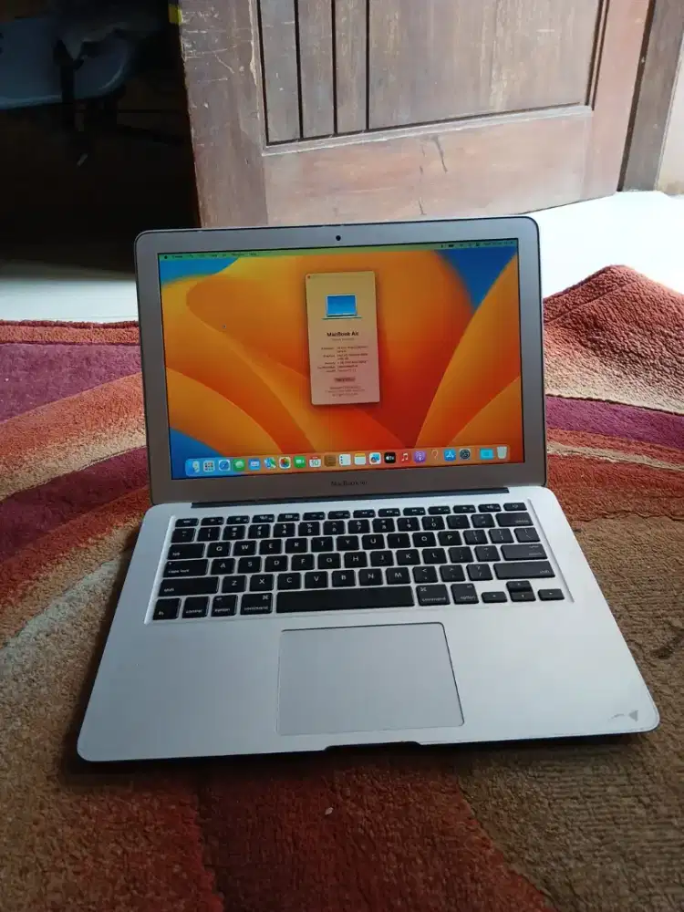 Macbook Air 13-inch.Early 2015  4\256gb