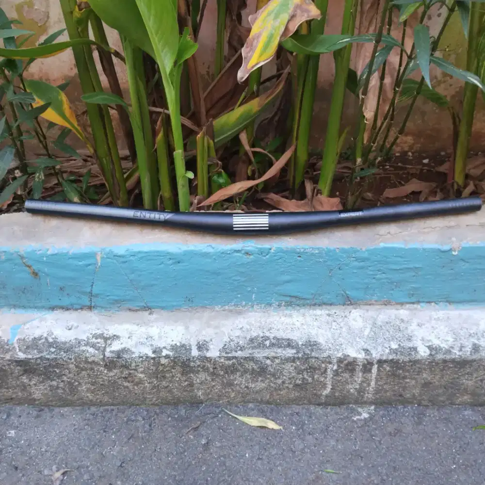 HANDLEBAR FLAT ENTITY SIAP PAKAI ALLOY 31.8 SECOND
