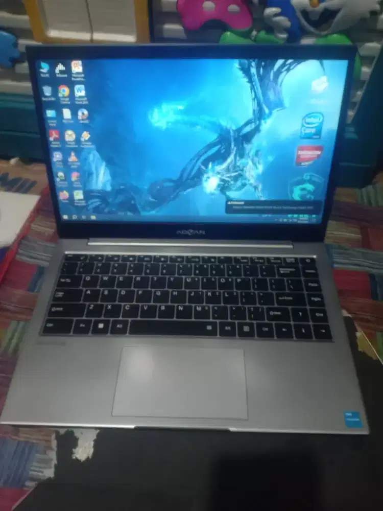 Laptop Slim Advan soulmate1405 Celeron Ram4gb ddr4 ssd128gb batre 8jam