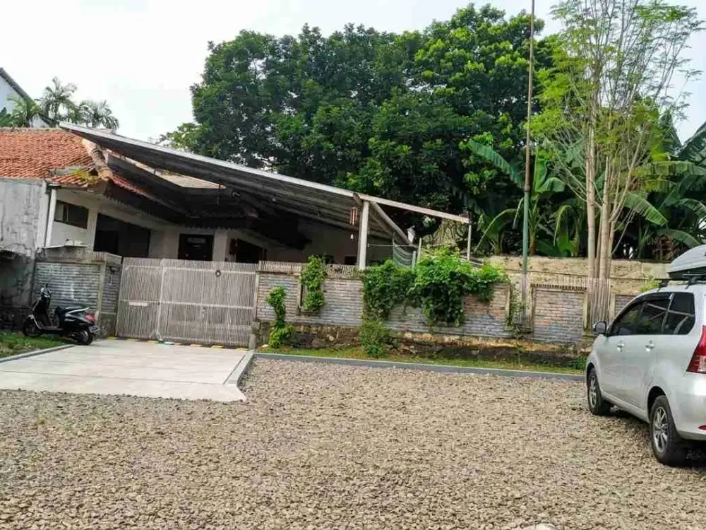 BU TURUN HARGA! Jual di Bawah Pasar 3,9 M Saja, Rumah Luas Dekat MRT Haji Nawi!