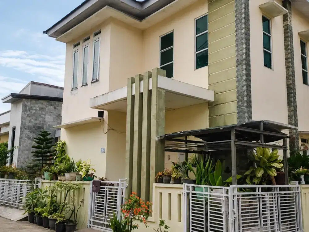 Rumah Keluarga di Mustika Jaya Bekasi | Akses Tol, LRT, dan Fasilitas Kota dalam Jangkauan - HARGA NEGO SAMPAI JADI!