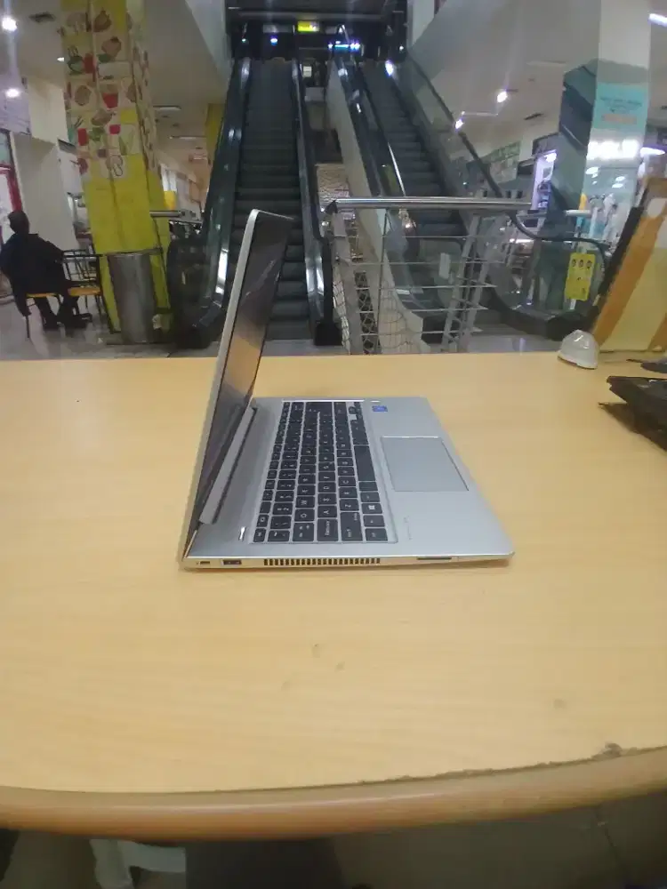 REDY HP PROBOOK MT22
PROSESOR INTEL CELERON 
RAM 8GB 
SSD128GB