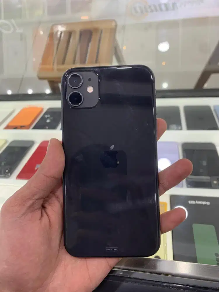 Iphone 11 64 ibox, black orian bh 85
