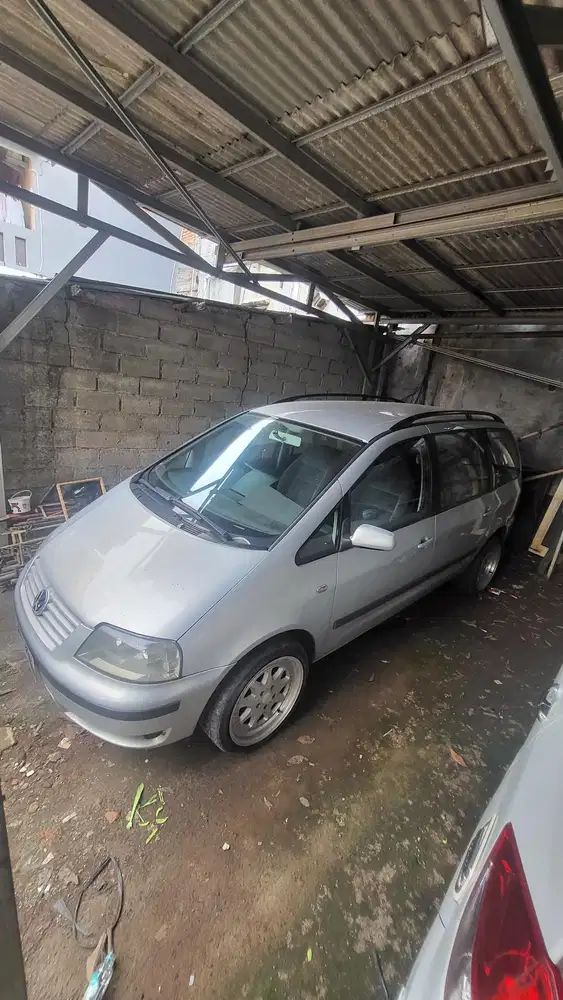 Volkswagen Caravelle 2001 Bensin