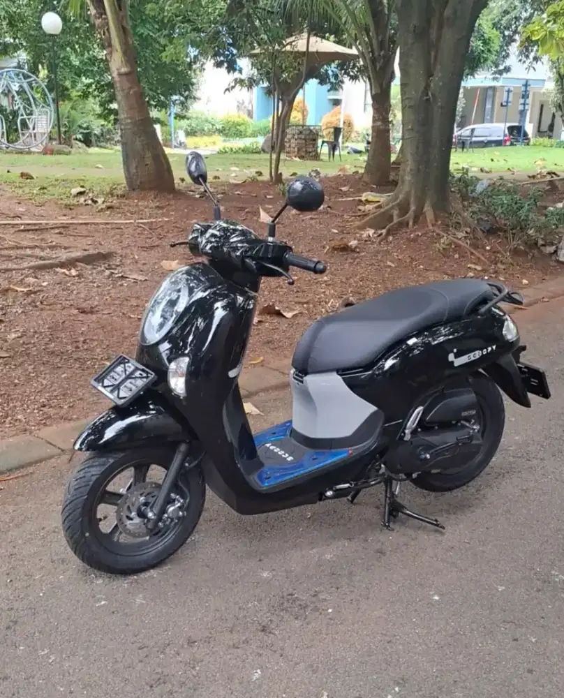 Dijual Scoopy Fashion tahun 2026 Km. 800