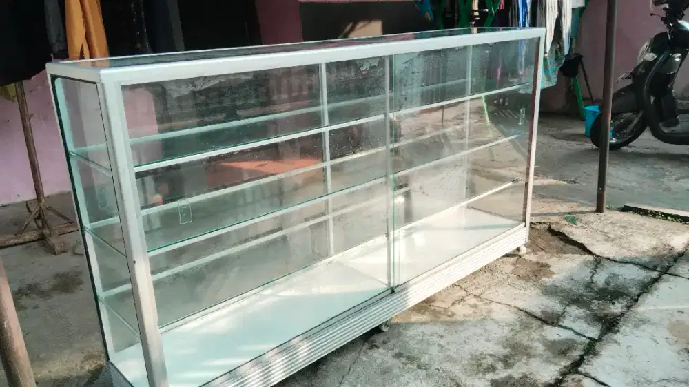 Dijual etalase 2m x 1m x 40cm
