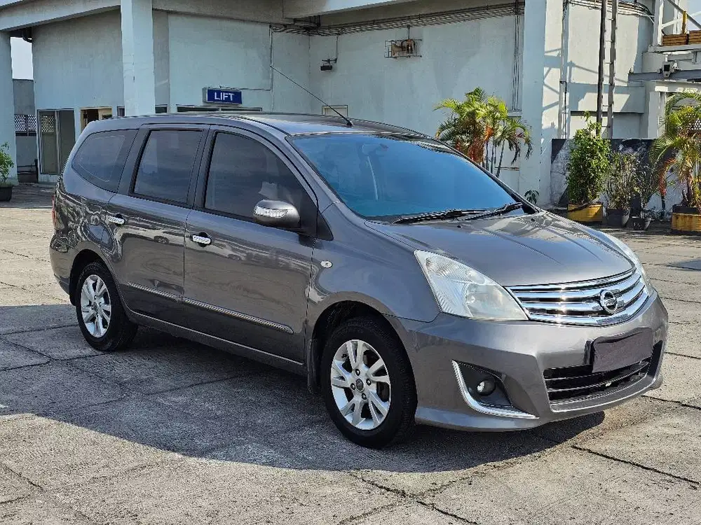 Grand Livina 1.5 XV Ultimate AT 2013 LOW KM