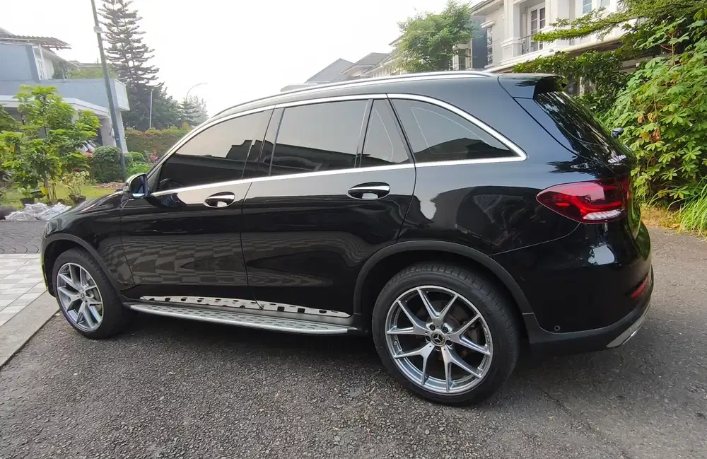 Mercedes-Benz GLC200 2020 Bensin