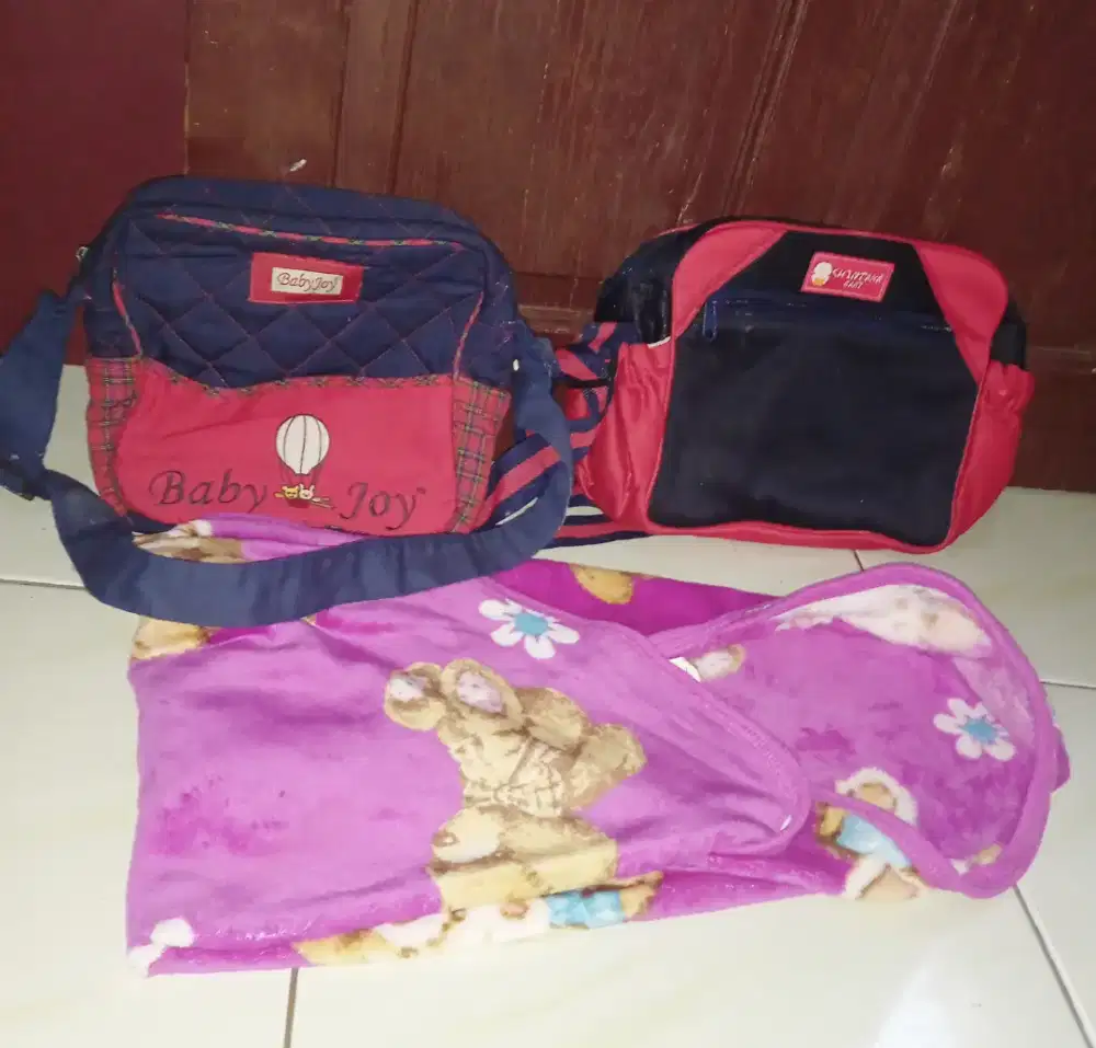 Tas bayi ada 2 sama selimut borong semua aja