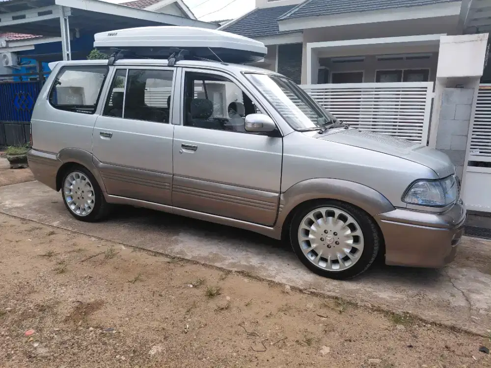 Toyota Kijang Krista Diesel 2001