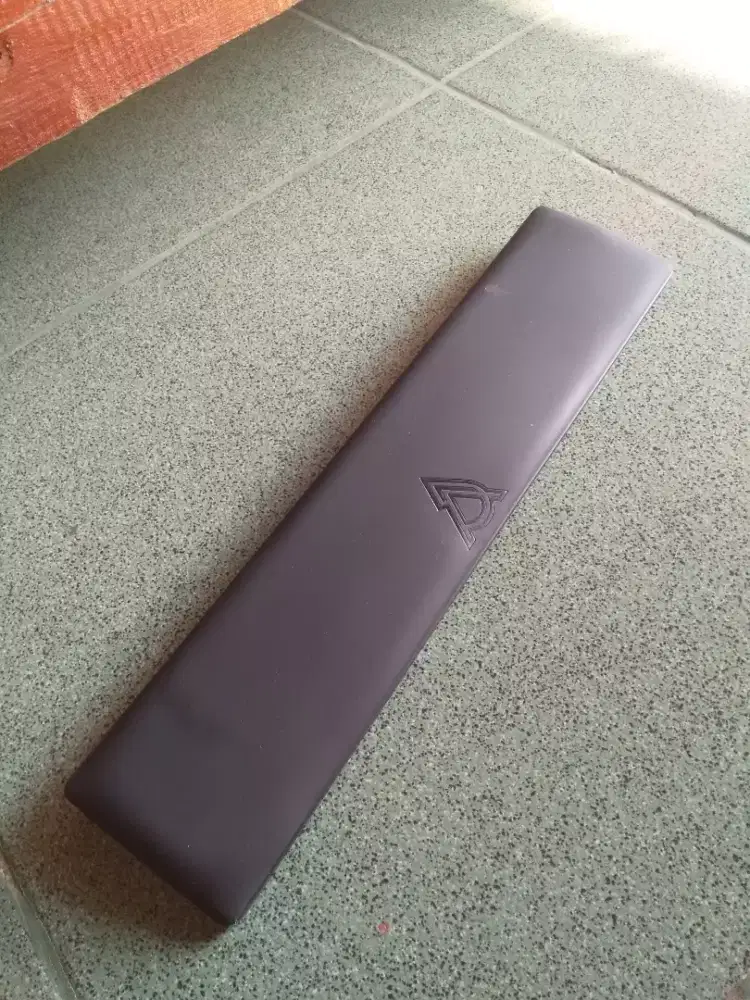 Palmrest Laptop Komputer