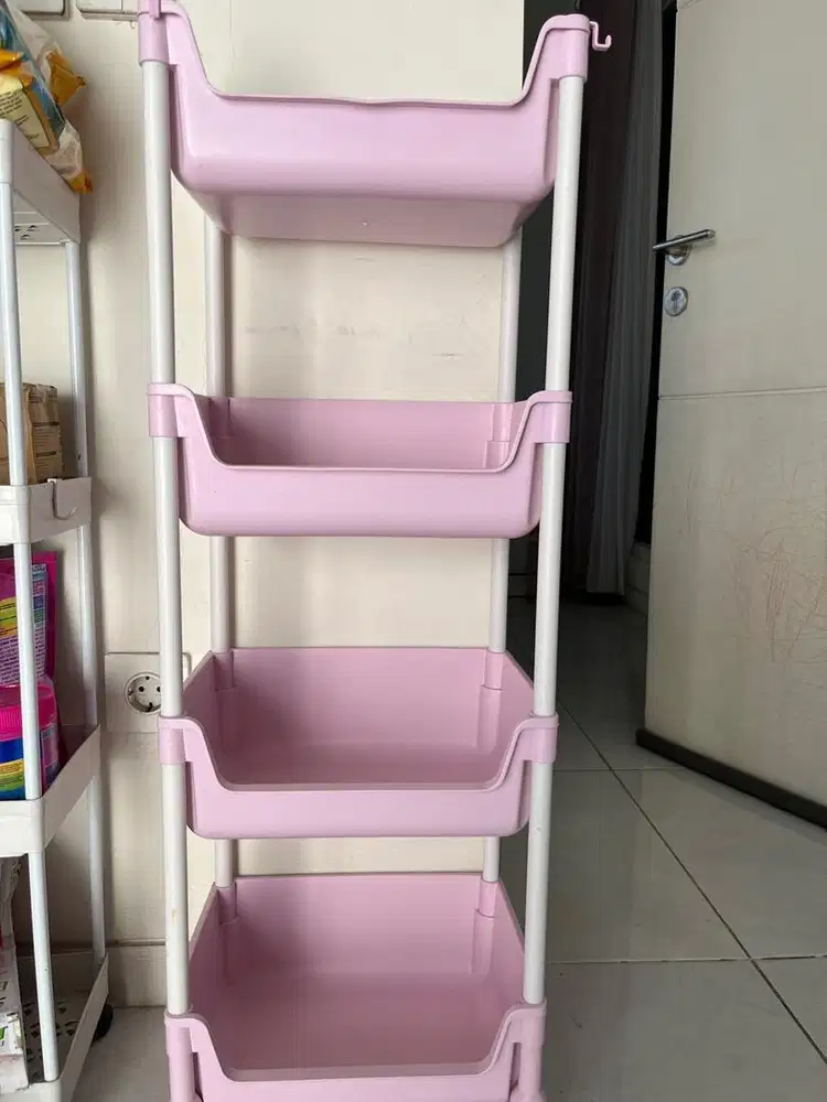 Rak susun dorong troli serbaguna