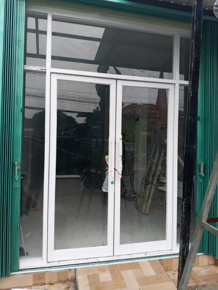 Jendela aluminium