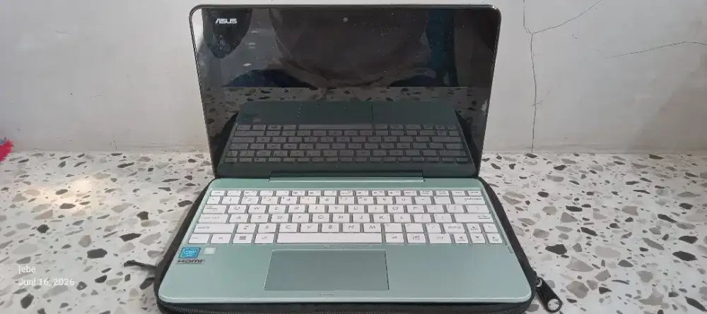 Laptop bisa jadi tablet asus transformer