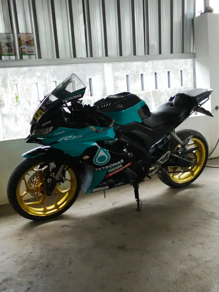 Motor Yamaha R15 Tahun 2018 Bulan 1