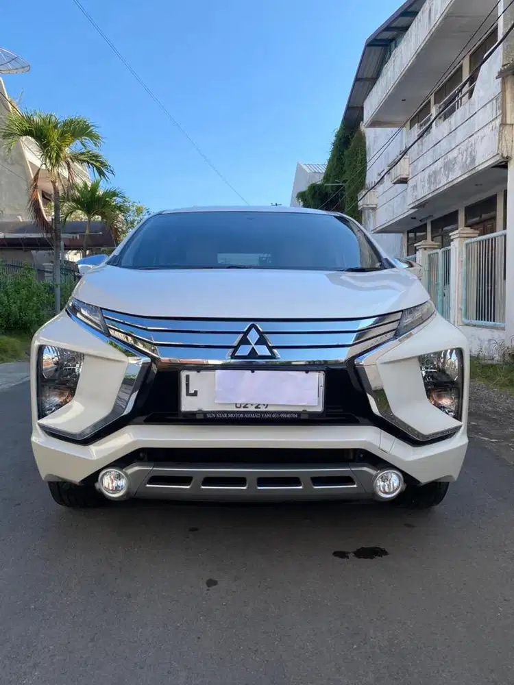 XPANDER ULTIMATED PUTIH MATIC 2019 KILOMETER RENDAH RECORD DEALER (L)
