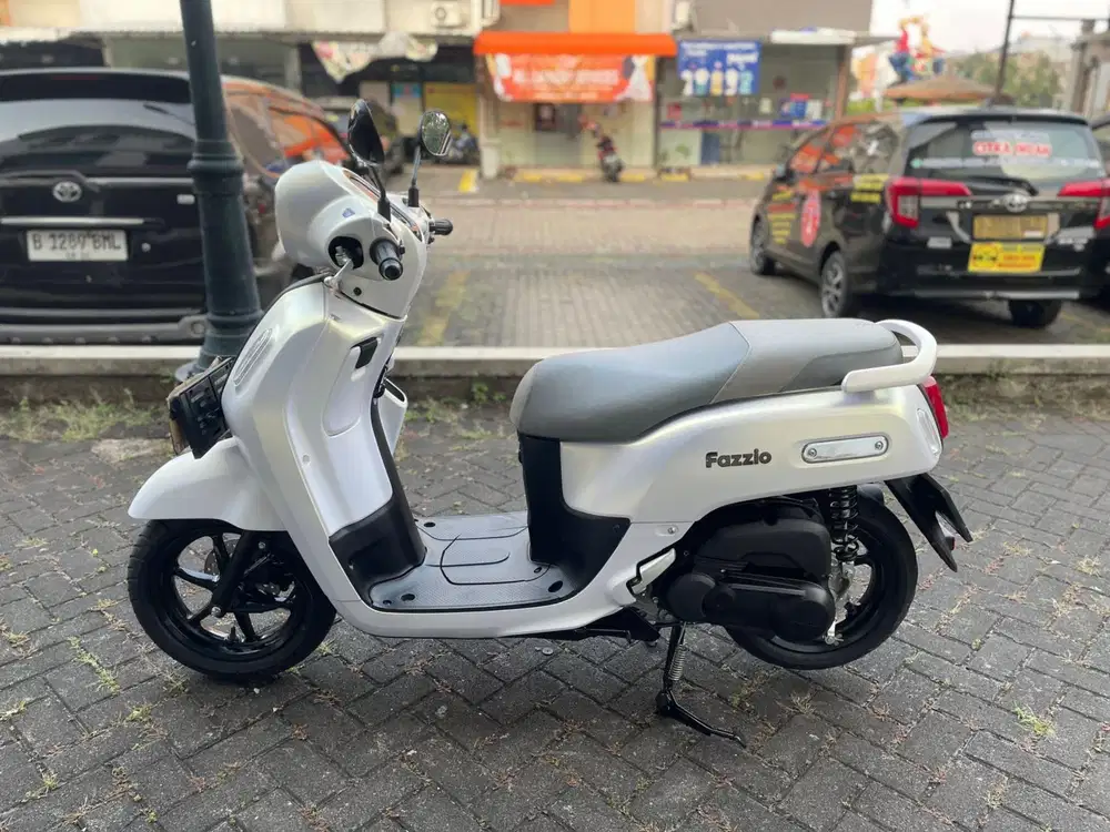 YAMAHA FAZZIO LUX 2025 MESIN HALUS