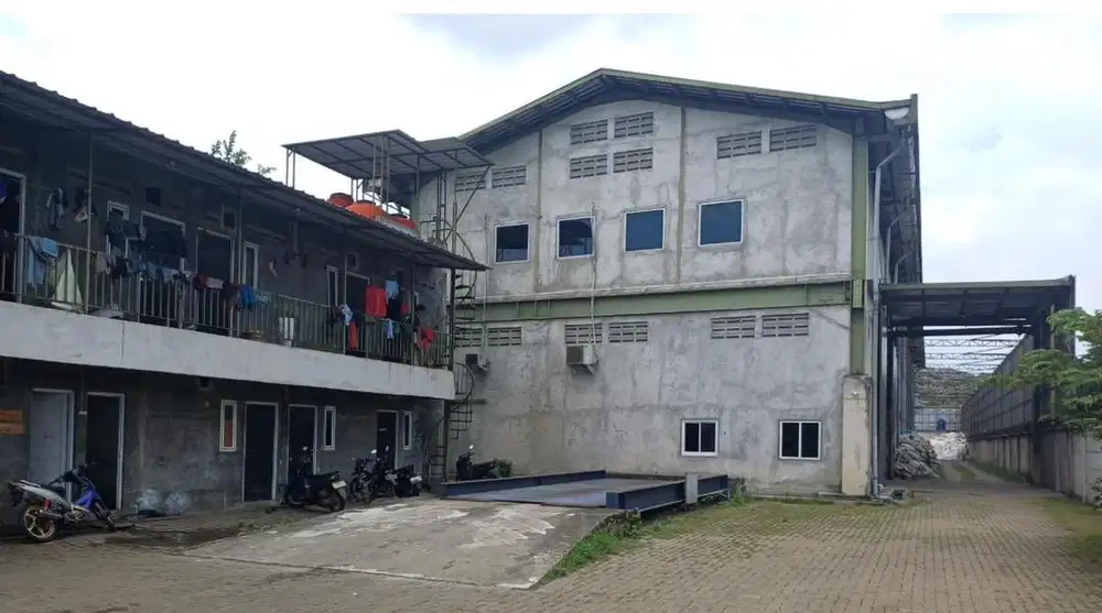 LOWONGAN KERJA OPERATOR MESIN & BONGKAR MUAT