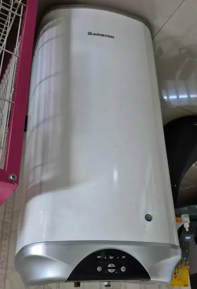 WATER HEATER ARISTON ITALY SHAPE ECO EVO 100
