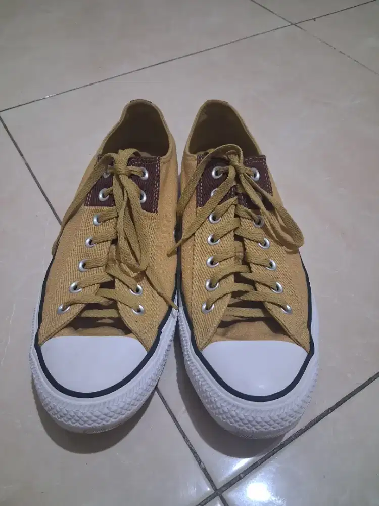 Converse Chuck Taylor All Star Low Top 44/45 TANPA BOX (Negotiable)