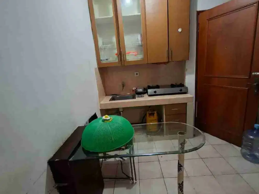 Apartemen Mediterania Gajah Mada 2 BR Full Furnished , Baru Dicat