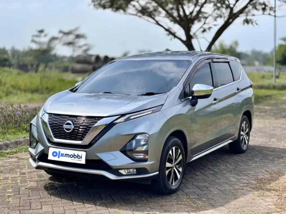 Nissan Livina 1.5 VL Bensin OTOMATIS 2019 LXV