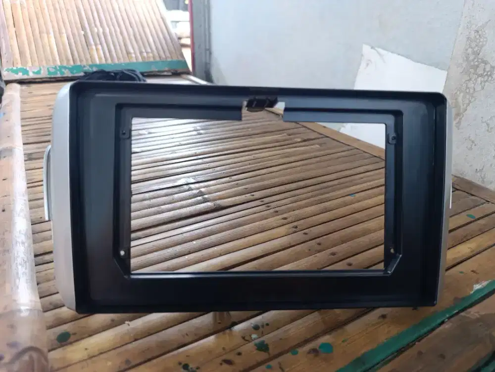 Frame head unit Innova Reborn Android 10 inchi