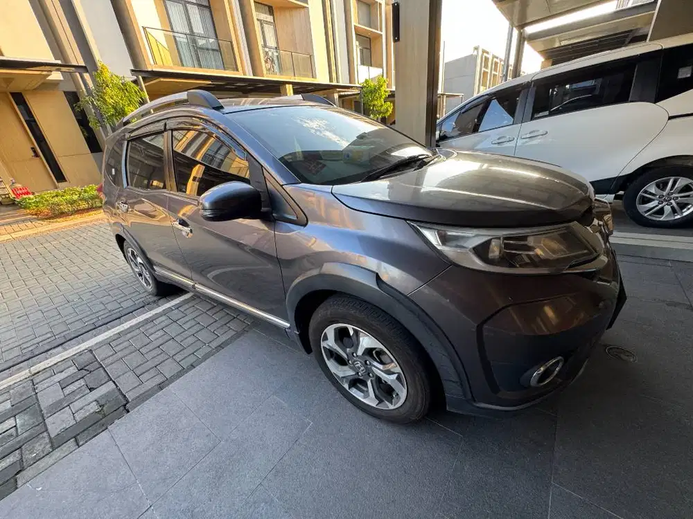 BRV E CVT 2017 Abu-Abu