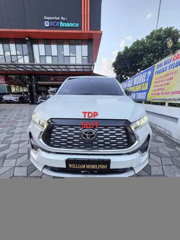 Toyota Zenix Q hybrid modelista Matic Tahun 2022 Kondisi Mulus Terawat