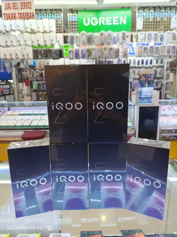 Iqoo z11 12/256 garansi resmi Indonesia