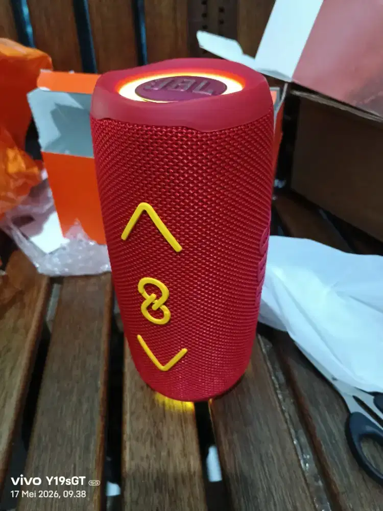 Speaker aktif JBL
