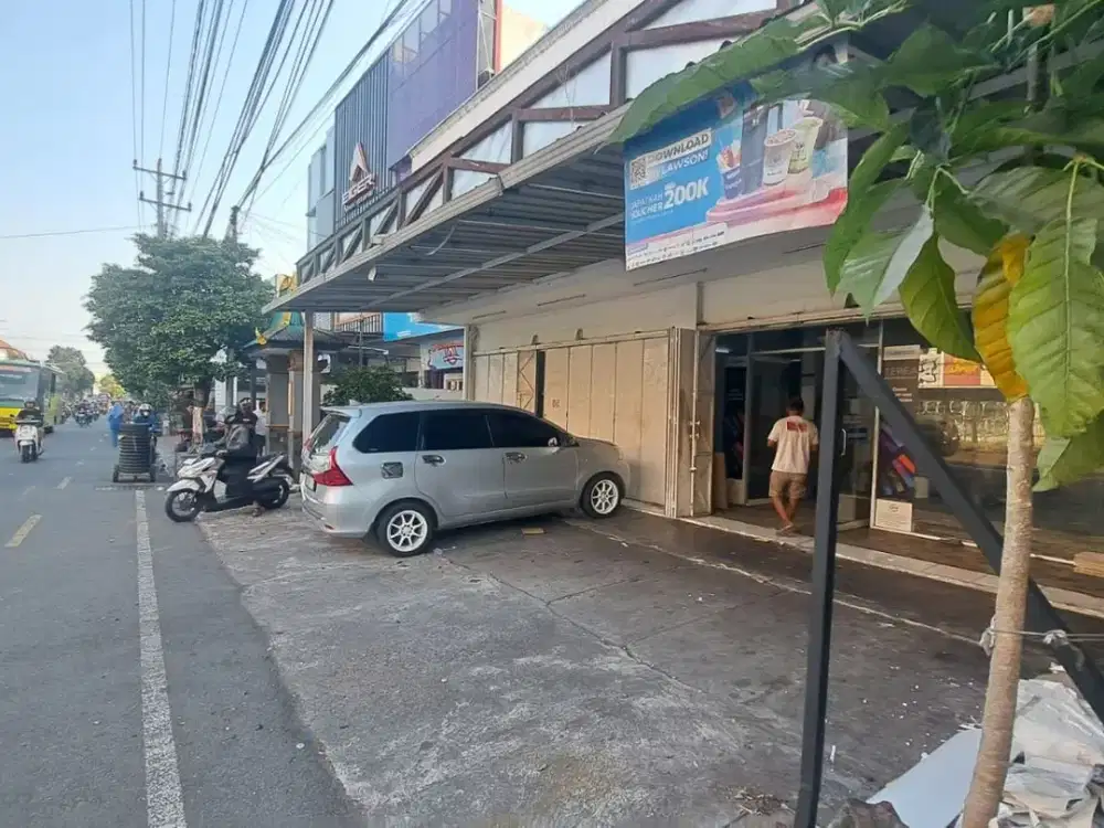 DISEWAKAN Ruko 2 Lantai Strategis Area Parkir Luas di Jl. HOS Cokroaminoto, Pakuncen, Wirobrajan, Yogyakarta